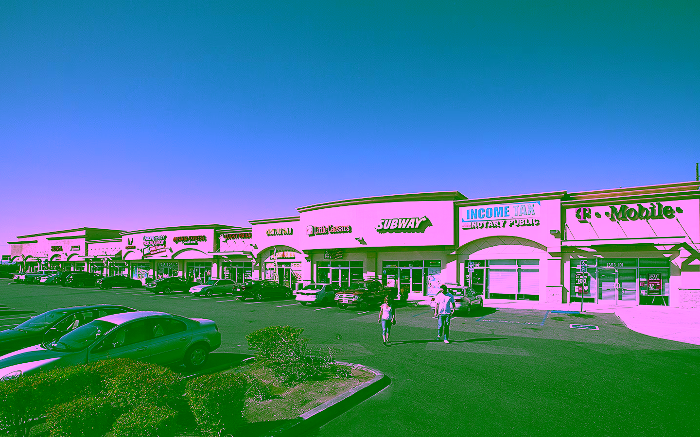 MTVMIL-TMobile-LittleCaesars-2015